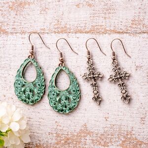 Vintage Style Earrings Set in Green and Silver